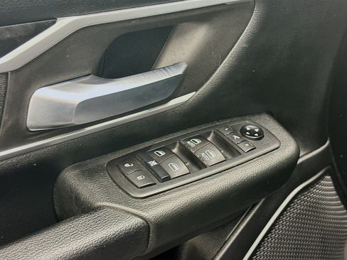 Used 2020 RAM 1500 Big Horn AWD/4WD image 15