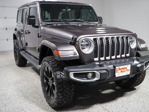 Used 2021 Jeep Wrangler Unlimited Sahara image 6