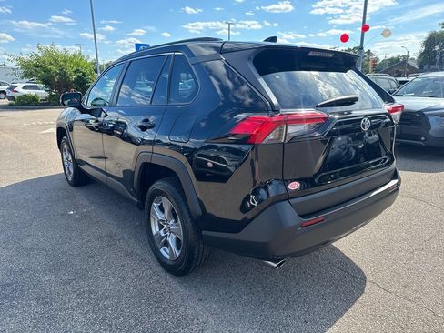 Used 2024 Toyota RAV4 XLE FWD image 5