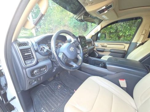 Used 2021 RAM 1500 Limited AWD/4WD image 15