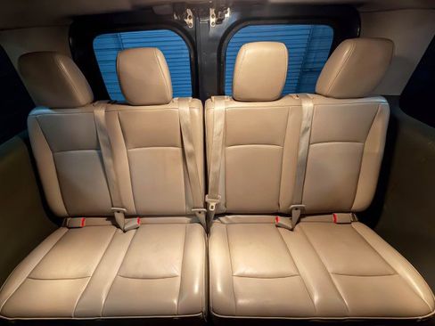 Used 2019 Nissan NV 3500 SL image 16