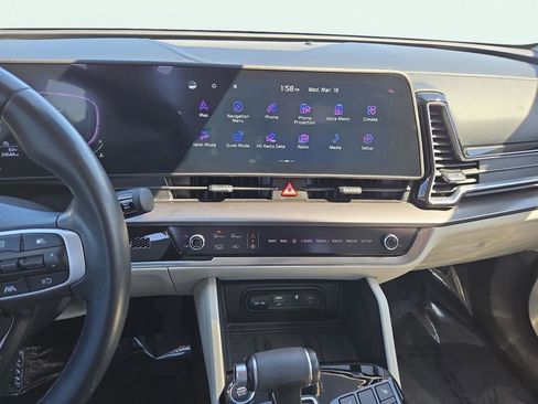 Certified 2024 Kia Sportage EX image 25