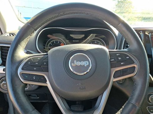 Used 2019 Jeep Cherokee Limited image 19