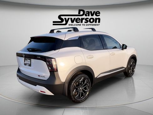 New 2026 Nissan Kicks SR w/ Cold Weather Package AWD/4WD image 5