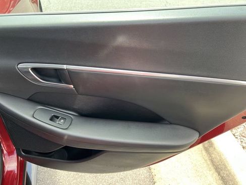 Used 2023 Hyundai Sonata SEL image 17