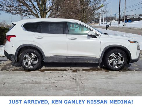 Used 2023 Hyundai Santa Fe SEL image 2