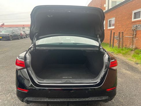 Used 2025 Nissan Sentra SV FWD image 30