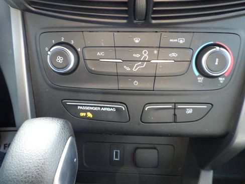 Used 2018 Ford Escape S image 25