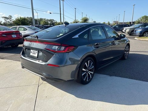 Used 2023 Honda Civic EX-L image 5