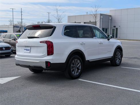 Used 2024 Kia Telluride LX image 5