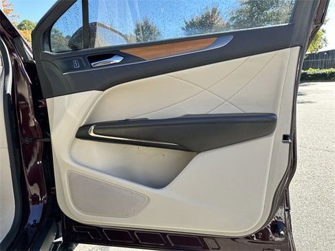 Used 2019 Lincoln MKC Select w/ Select Plus Package image 22
