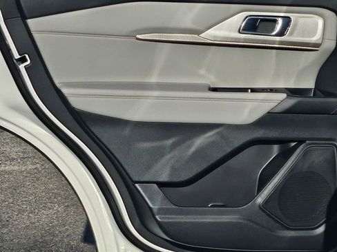 New 2026 Ford Explorer Active w/ Active Comfort Package image 31