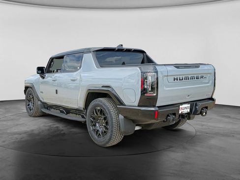 New 2025 GMC Hummer EV 2X w/ LPO, Dark Essentials Package AWD/4WD image 5