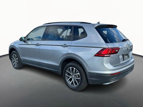 Used 2021 Volkswagen Tiguan S image 5
