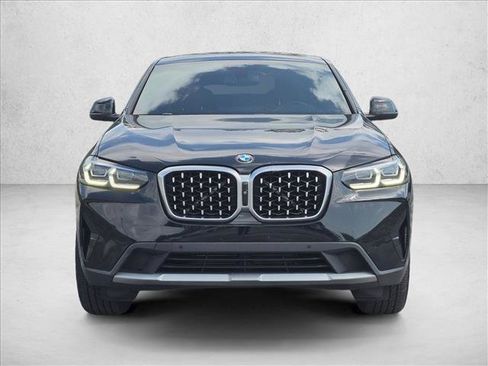 Used 2022 BMW X4 xDrive30i w/ Parking Assistance Package AWD/4WD image 2