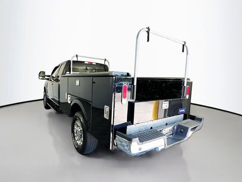 Used 2019 Ford F350 XLT w/ XLT Premium Package AWD/4WD image 5