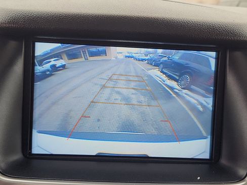 Used 2018 Chevrolet Tahoe LT image 21