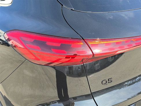New 2025 Audi Q5 Premium image 34