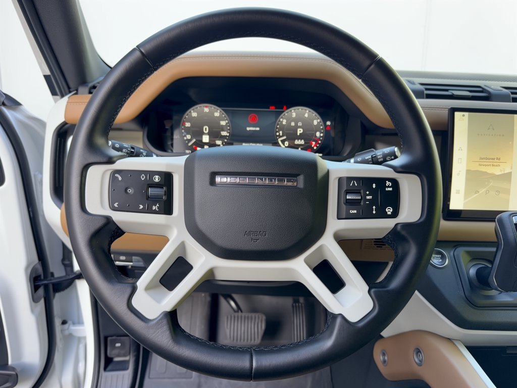 Used 2025 Land Rover Defender 110 X-Dynamic SE AWD/4WD image 10