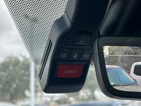 Used 2024 Toyota Tundra Limited image 38