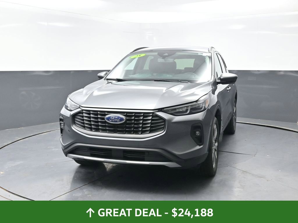 Used 2025 Ford Escape Platinum AWD/4WD image 8
