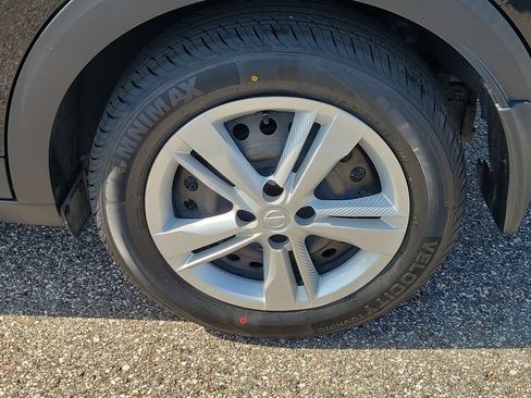 Certified 2024 Nissan Kicks S FWD image 5