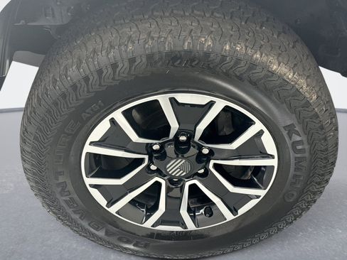 Used 2022 Toyota Tacoma TRD Sport w/ Technology Package AWD/4WD image 24