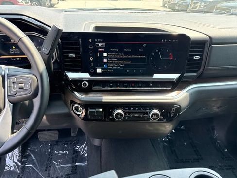 Used 2026 GMC Sierra 1500 SLT AWD/4WD image 24