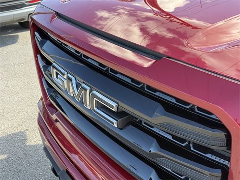 Used 2021 GMC Sierra 1500 Elevation image 8