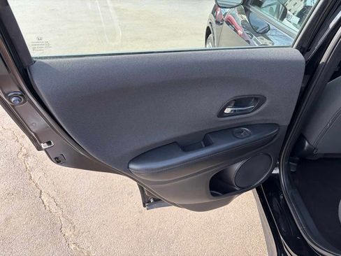 Used 2019 Honda HR-V Sport image 18