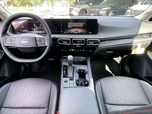 New 2026 Nissan Sentra SR FWD image 5