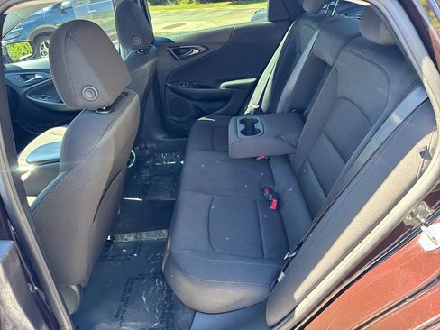 Used 2021 Chevrolet Malibu LT FWD image 20
