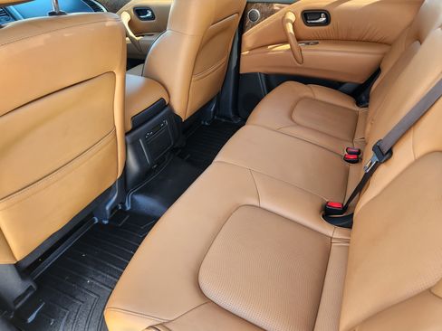 Used 2016 INFINITI QX80 2WD image 38