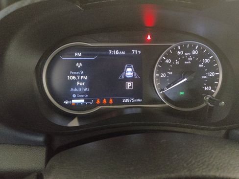 Used 2024 Nissan Versa SV FWD image 23