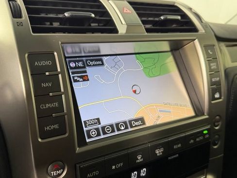 Used 2016 Lexus GX 460 w/ Premium Package AWD/4WD image 17