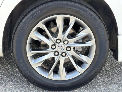 Used 2023 Buick Enclave Avenir FWD image 10