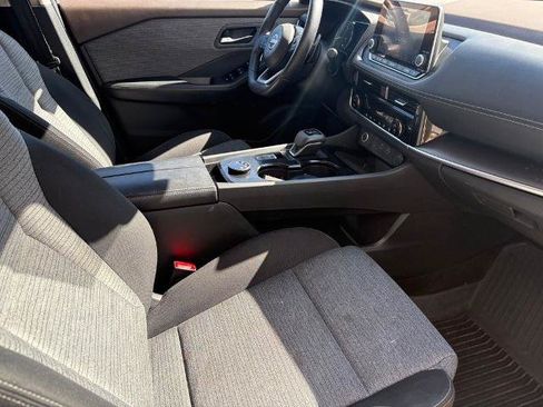 Used 2022 Nissan Rogue SV AWD/4WD image 9