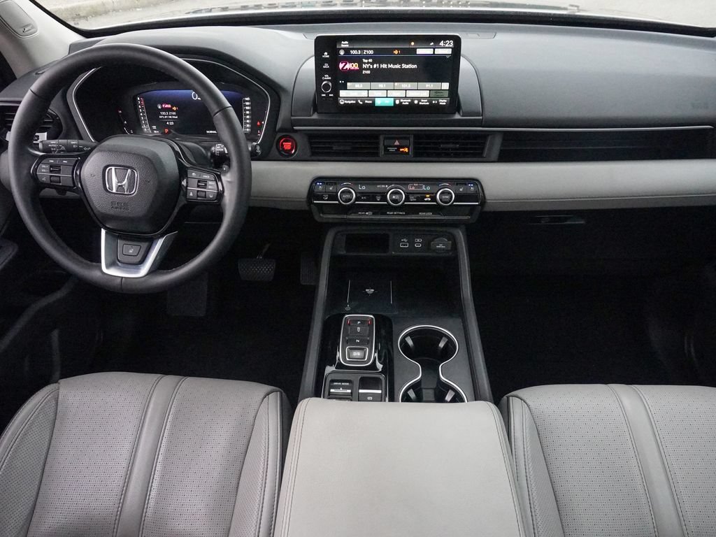 Used 2023 Honda Pilot Elite image 38