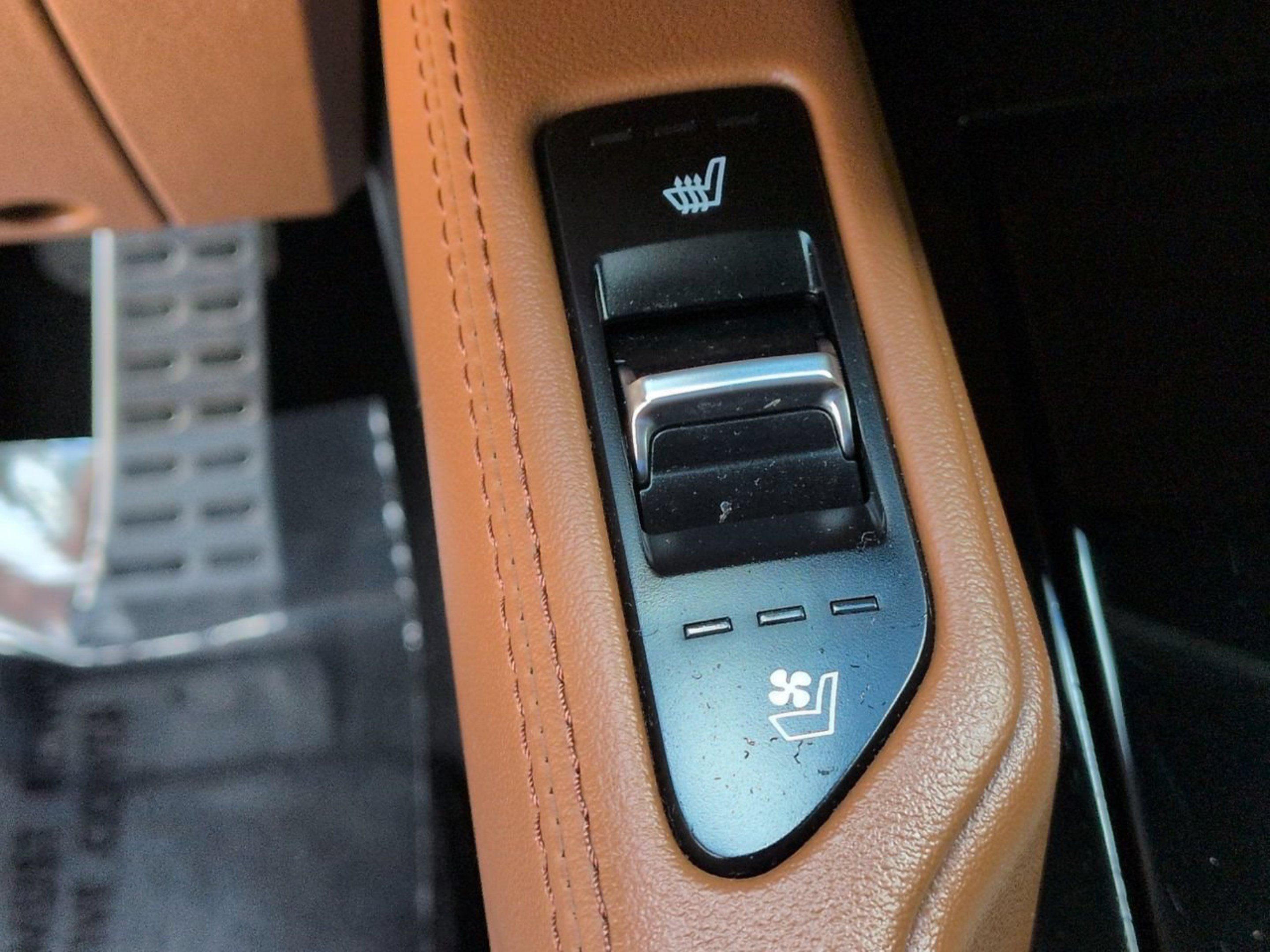 Used 2023 Kia Telluride SX X-Pro AWD/4WD image 30