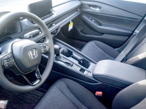 Used 2025 Honda Accord SE image 20