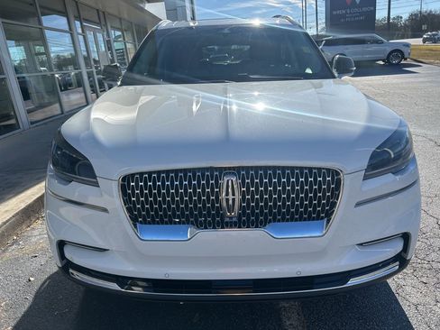 Used 2023 Lincoln Aviator Reserve image 9
