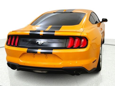 Used 2018 Ford Mustang Coupe w/ Equipment Group 101A RWD image 6