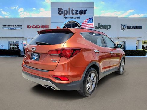 Used 2017 Hyundai Santa Fe Sport AWD/4WD image 2