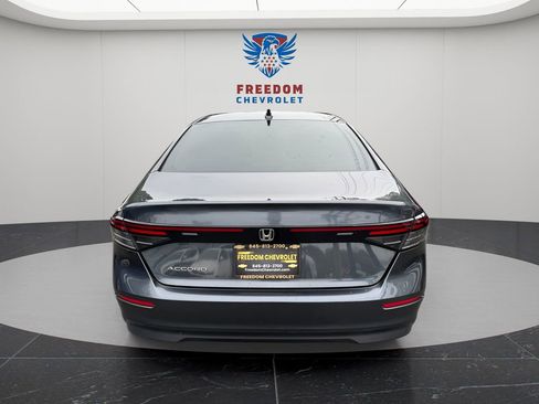 Used 2025 Honda Accord LX image 6