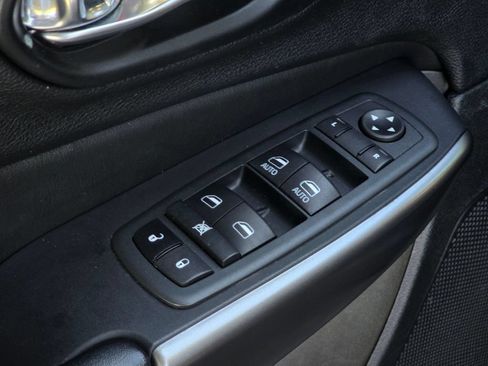 Used 2021 Jeep Cherokee Latitude Lux w/ Sun & Sound Group AWD/4WD image 27