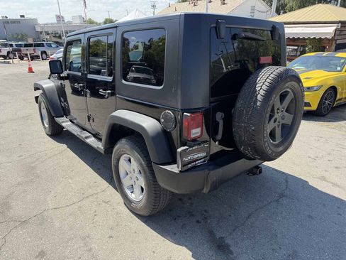 Used 2008 Jeep Wrangler Unlimited X w/ PWR Convenience Group AWD/4WD image 4