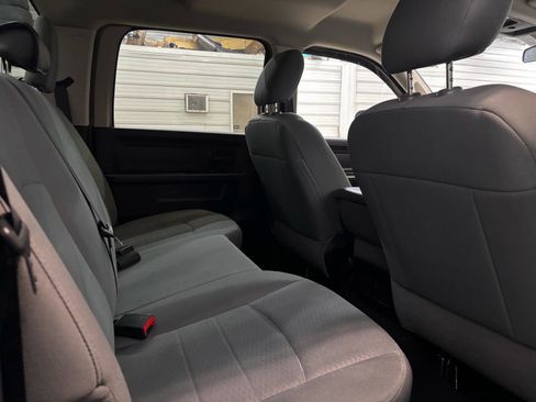 Used 2017 RAM 2500 Tradesman w/ Chrome Appearance Group image 31
