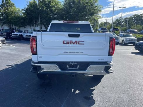 Used 2025 GMC Sierra 1500 SLT AWD/4WD image 6