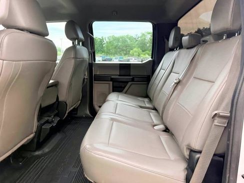 Used 2018 Ford F250 XL w/ Power Equipment Group AWD/4WD image 15
