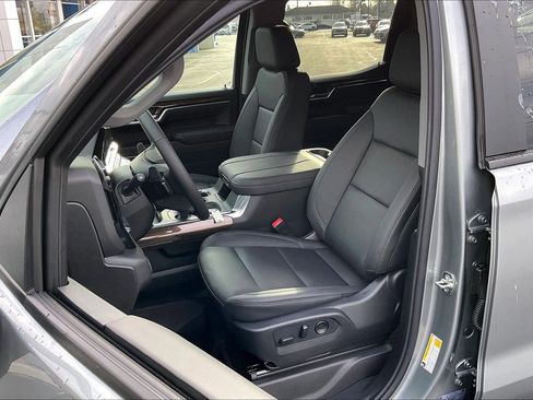 New 2026 Chevrolet Silverado 1500 RST w/ RST All Star Premium Package image 9